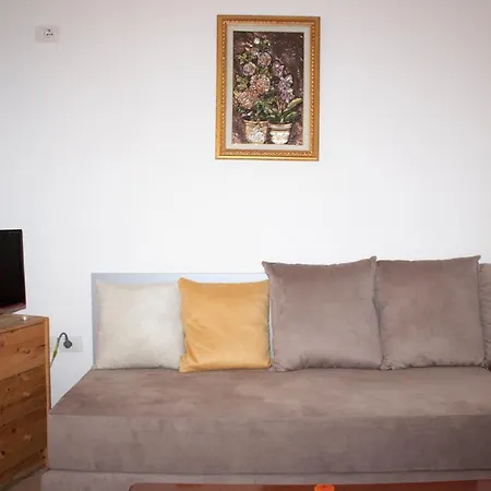 151 Sarandë