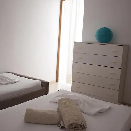 151 * Sarandë